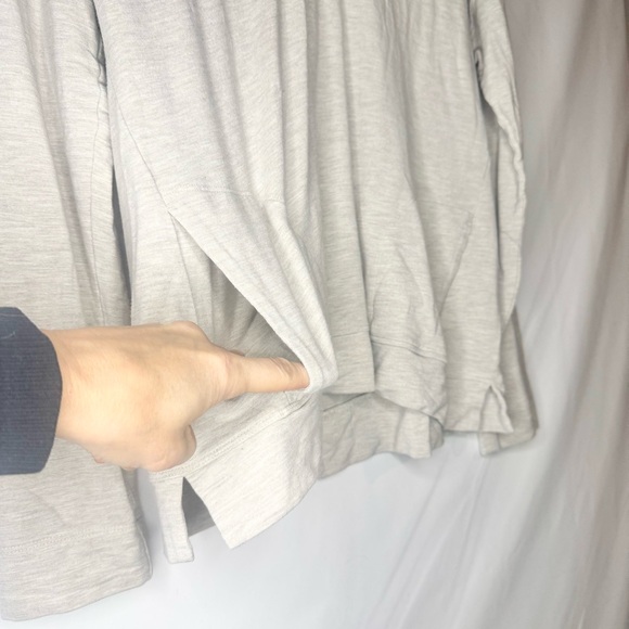 Vineyard Vines Lightweight Dreamcloth V-Neck Hoodie Sweatshirt Size Large - Picture 3 of 9